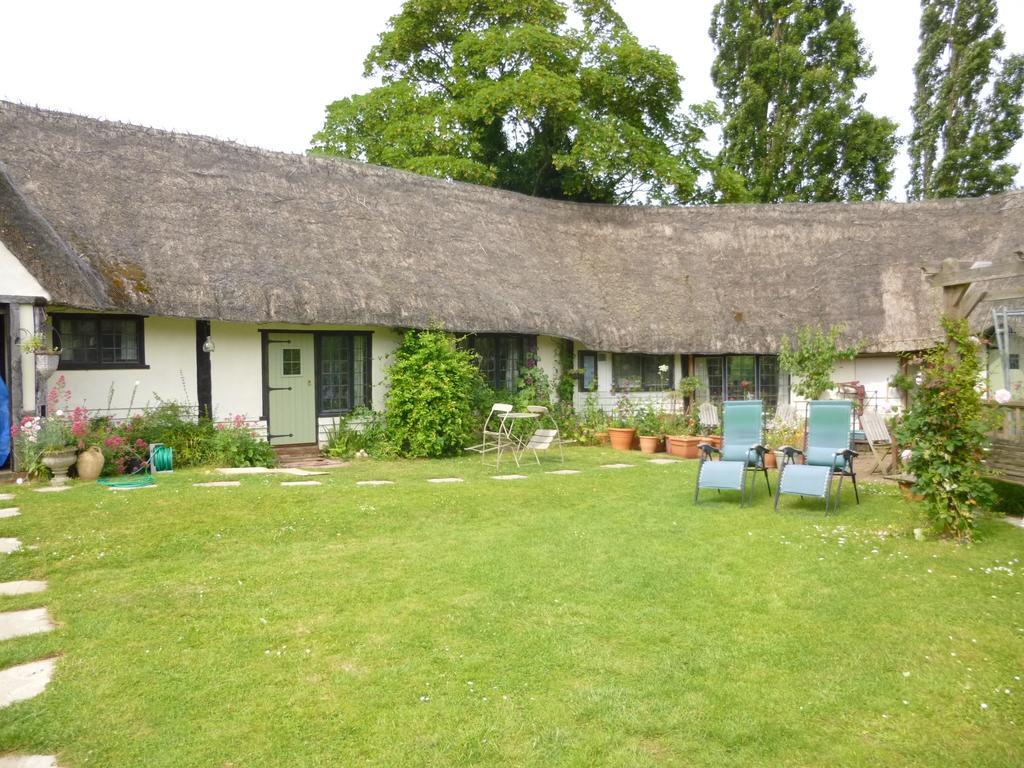 Church Hall Farm Bed And Breakfast Broxted Esterno foto